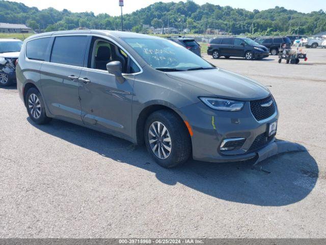  Salvage Chrysler Pacifica