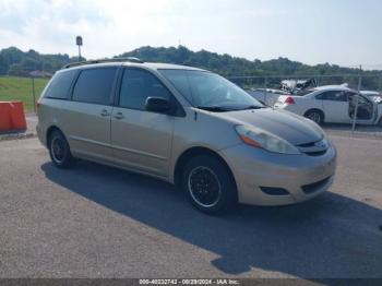  Salvage Toyota Sienna