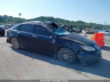  Salvage Chrysler 200