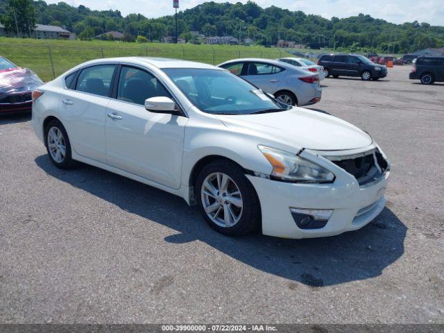  Salvage Nissan Altima