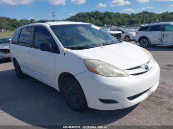  Salvage Toyota Sienna