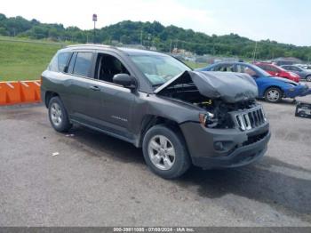  Salvage Jeep Compass