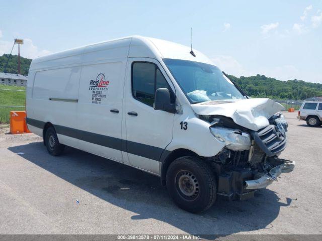  Salvage Mercedes-Benz Sprinter 2500