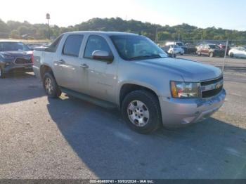  Salvage Chevrolet Avalanche 1500