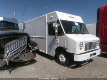  Salvage Freightliner Chassis