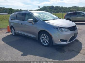  Salvage Chrysler Pacifica