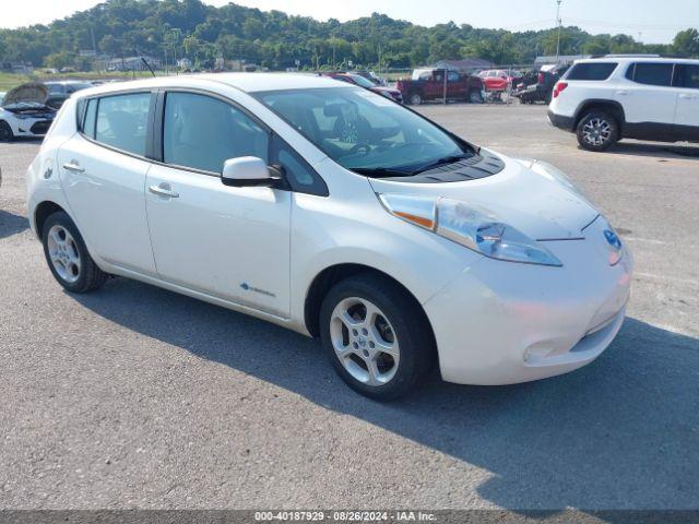  Salvage Nissan LEAF