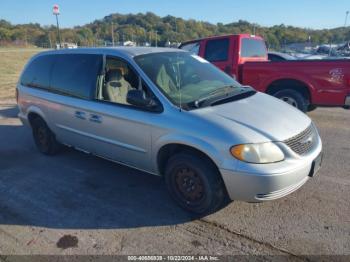  Salvage Chrysler Town & Country