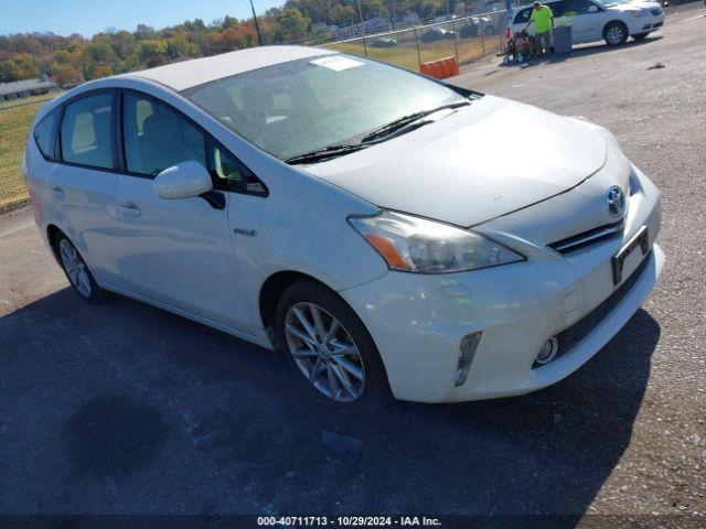  Salvage Toyota Prius v