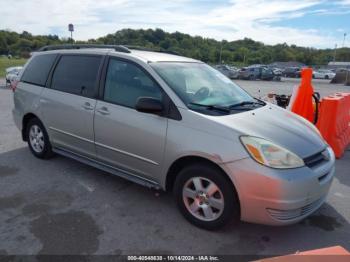  Salvage Toyota Sienna