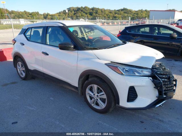  Salvage Nissan Kicks