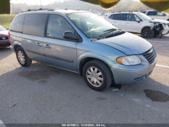  Salvage Chrysler Town & Country