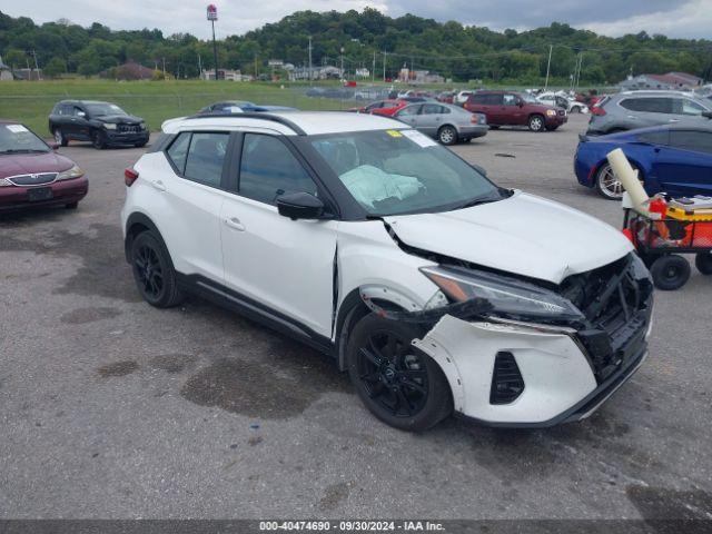  Salvage Nissan Kicks