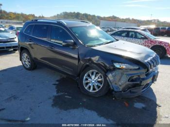  Salvage Jeep Cherokee