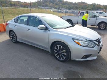  Salvage Nissan Altima