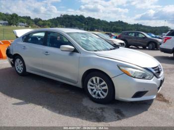  Salvage Nissan Altima