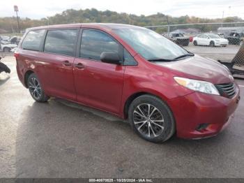  Salvage Toyota Sienna