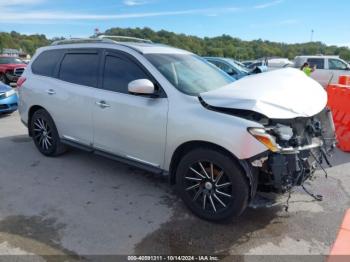  Salvage Nissan Pathfinder