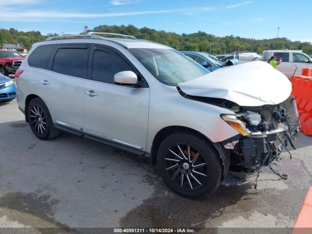  Salvage Nissan Pathfinder