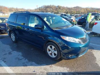  Salvage Toyota Sienna