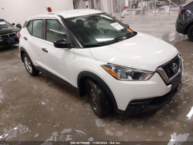  Salvage Nissan Kicks