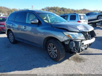  Salvage Nissan Pathfinder