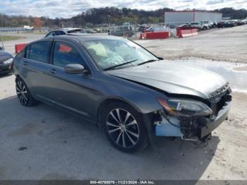  Salvage Chrysler 200