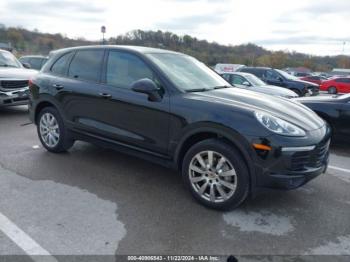  Salvage Porsche Cayenne