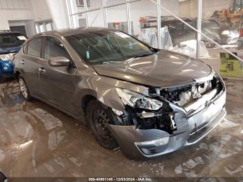  Salvage Nissan Altima