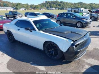  Salvage Dodge Challenger