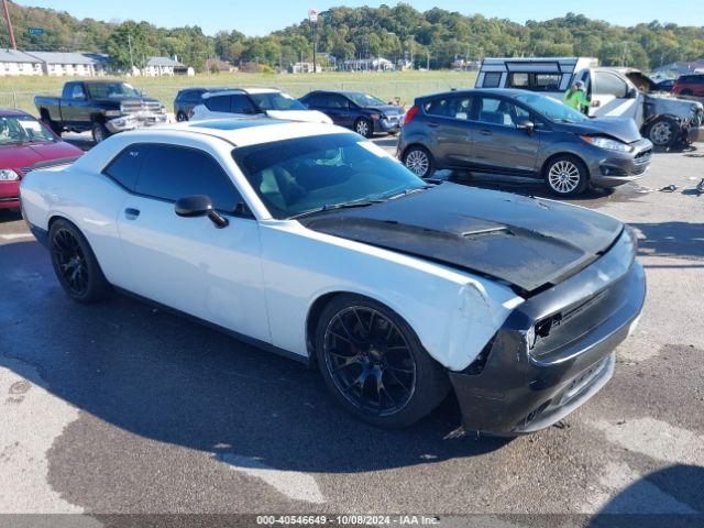  Salvage Dodge Challenger