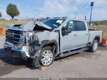  Salvage General Motors Sierra 2500HD