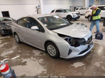  Salvage Toyota Prius