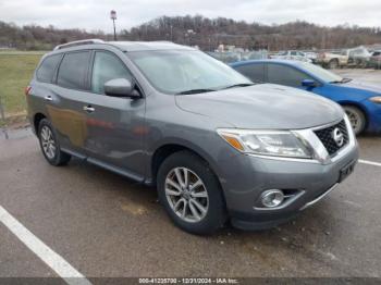  Salvage Nissan Pathfinder