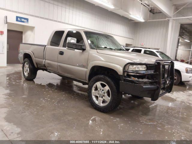  Salvage Chevrolet Silverado 2500