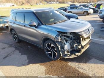  Salvage Mitsubishi Outlander