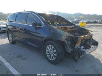  Salvage Chrysler Pacifica