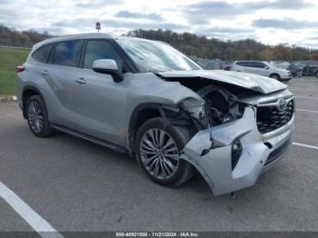  Salvage Toyota Highlander