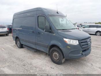  Salvage Mercedes-Benz Sprinter 2500