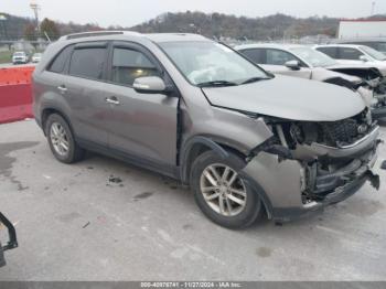  Salvage Kia Sorento