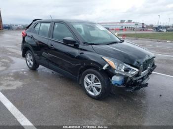  Salvage Nissan Kicks