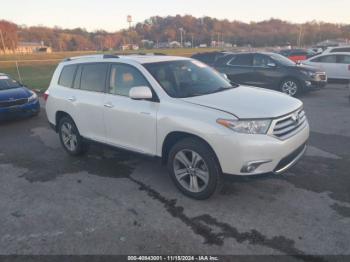  Salvage Toyota Highlander