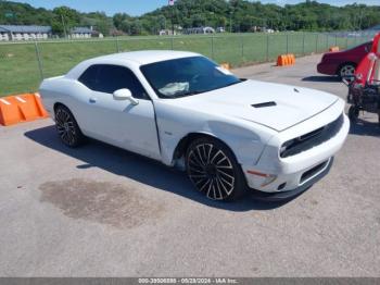  Salvage Dodge Challenger