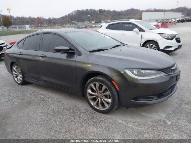  Salvage Chrysler 200