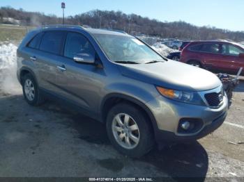  Salvage Kia Sorento