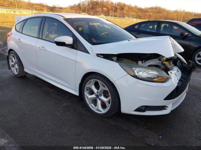  Salvage Ford Focus St