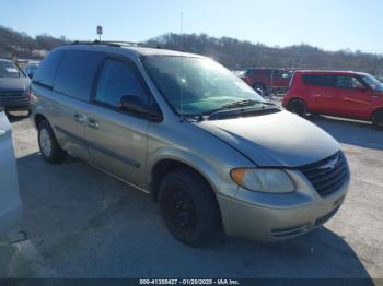  Salvage Chrysler Town & Country