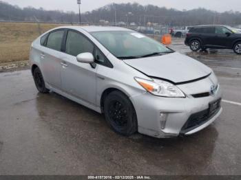  Salvage Toyota Prius