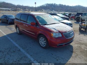  Salvage Chrysler Town & Country