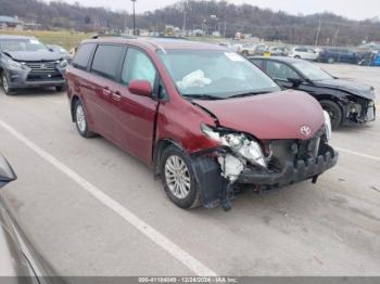  Salvage Toyota Sienna